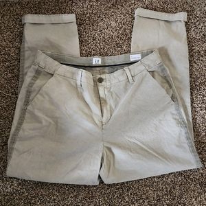 Gap girlfriend chinos, 12